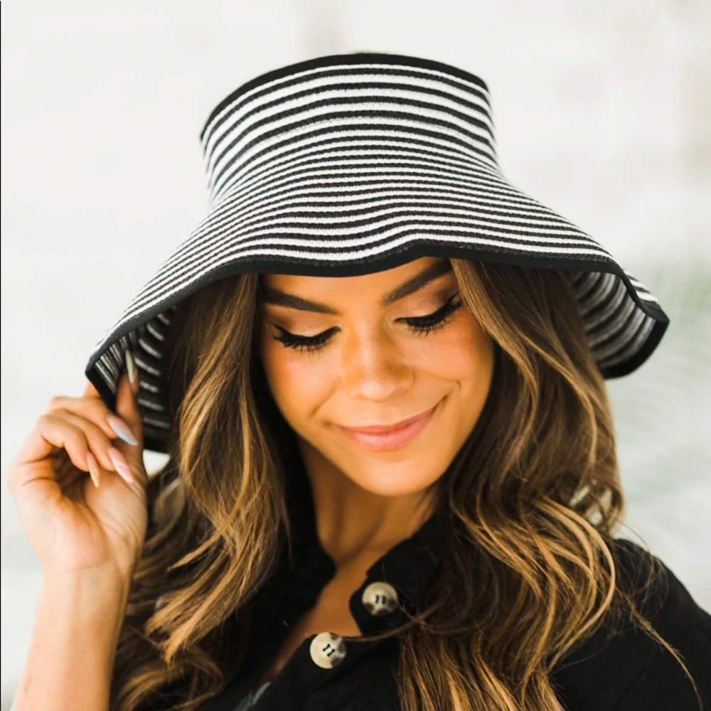 Striped packable straw visor - Picture 2 of 3